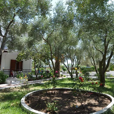 Makedonia Lägenhetshotell Potos